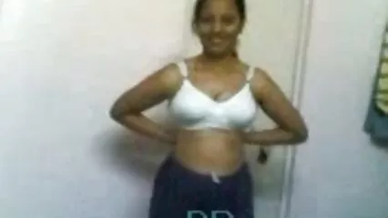 Pas étonnant que je sois rentré youporn mère et fils tôt du travail.