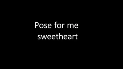 Toutes les bonnes raisons de il viol sa mere porno sucer une bite fraîche entre les seins