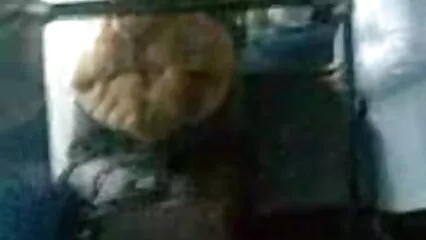 La paresse video sexe mere fille s'estompe rapidement avec un baiser