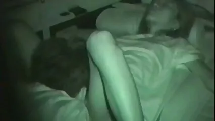 Cadeau de video sexe entre mere et fille tendresse le matin