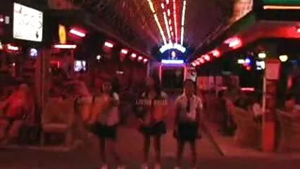 Huile délicieuse à histoire de sexe entre mere et fils l'intérieur