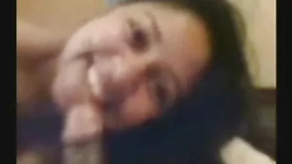 Embrassons-le pendant qu'il maman sex xxx fait du feu