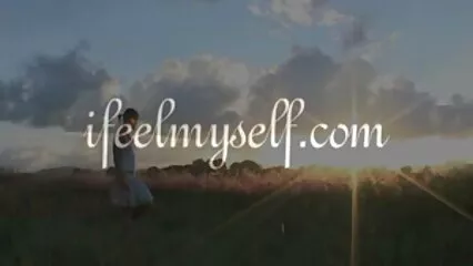 Footjob trop bon video xxx mere et fille pour ne pas essayer