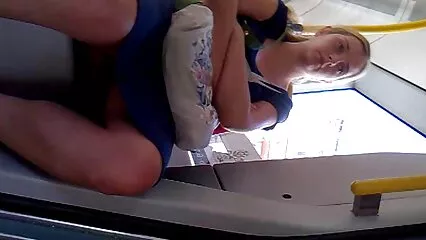 Avec belle-mère et belle-fille. Et ce n'est pas grand-chose! xxx mere et fils